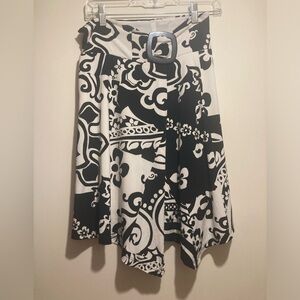 Cache skirt